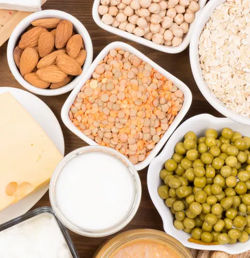 Kto powinien spożywać najwięcej białka? Jak dobrać dietę pudełkową?